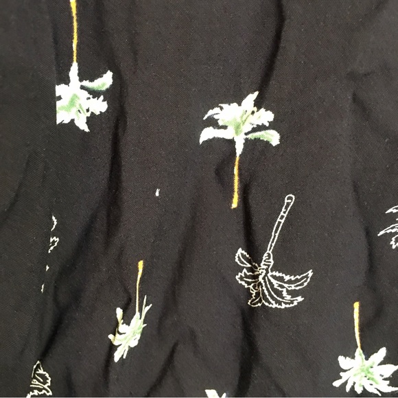 Love Notes Women’s Navy Blue Palm Tree Print Button-Front Top Cropped Size Large - Picture 3 of 10